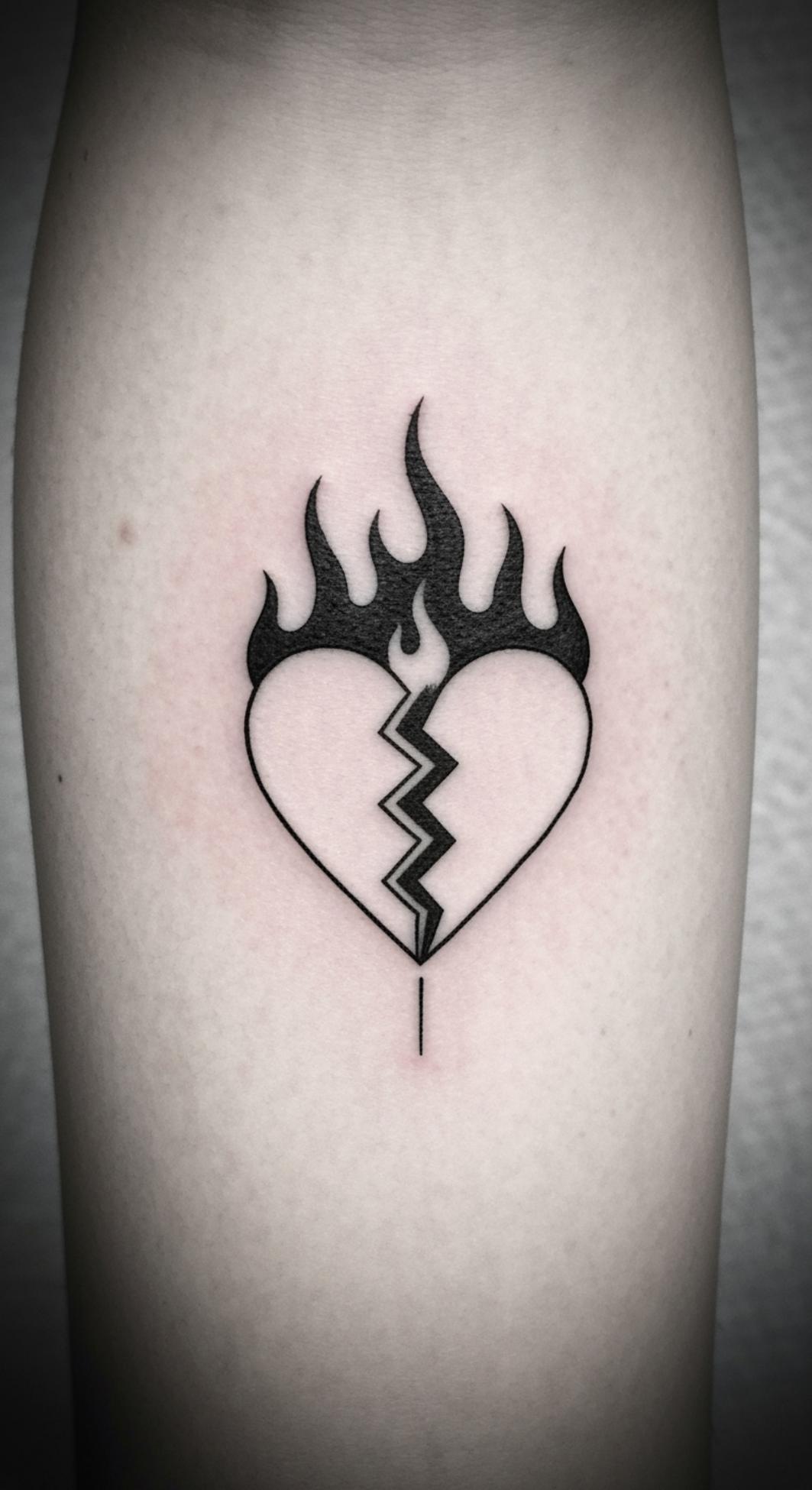 lionss tattoo